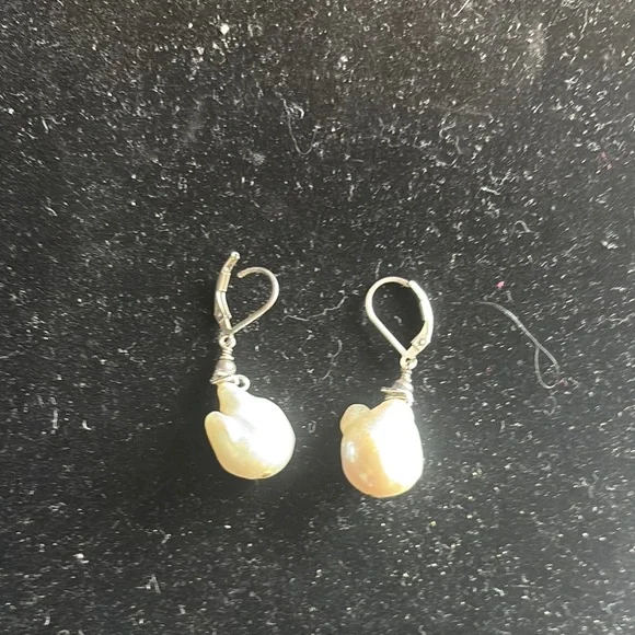 Elegant Baroque Pearl Drop Earrings 925 Silver - Picture 1 of 4